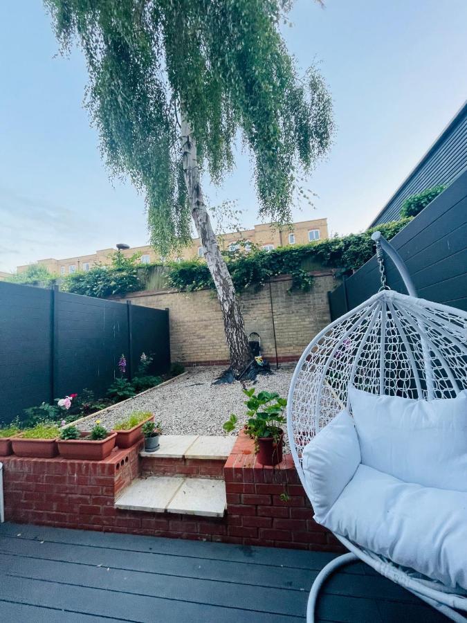Riverside Premium En Suite Double Room E14 Londres Exterior foto